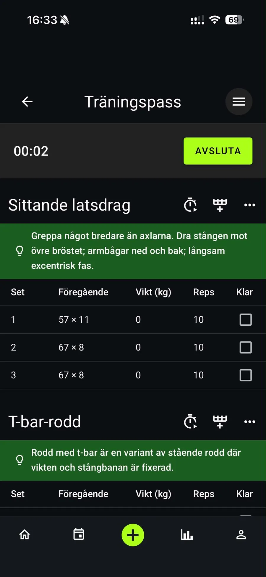Live workout with timer, exercise cue and set table showing previous weight and reps